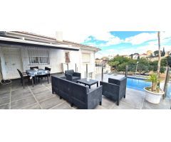 CHALET EN URB. LOS BALCONES TORREVIEJA