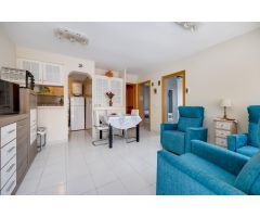 CHALET PAREADO EN URB. AQUAPARK - TORREVIEJA