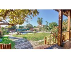 Villa de Lujo en Venta en La Platja de Calafell, Tarragona