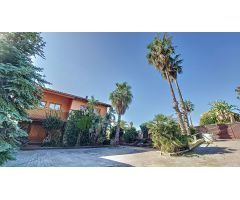 Villa de Lujo en Venta en La Platja de Calafell, Tarragona