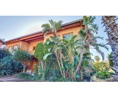 Villa de Lujo en Venta en La Platja de Calafell, Tarragona