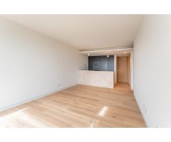 Ático dúplex con piscina privada, parking y trastero