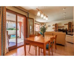 Chalet Adosado en Son Espanyolet – Espacioso, con jardín y piscina privada