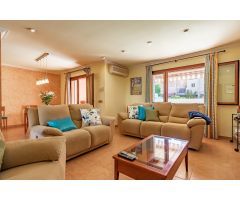 Chalet Adosado en Son Espanyolet – Espacioso, con jardín y piscina privada