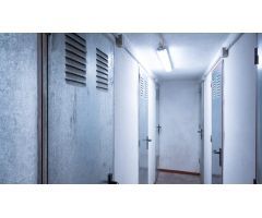¡Oportunidad en Coll d’en Rabassa! 6 trasteros individuales contiguos en venta