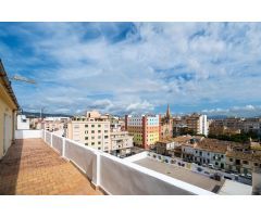 Ático con vistas despejadas en Santa Catalina
