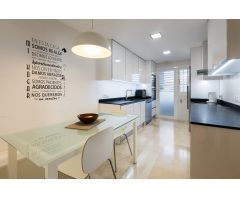 ÁTICO DE 4 HABITACIONES, TERRAZA EN PLANTA, 2 PARKINGS Y 3 TRASTEROS EN SON DAMETO.