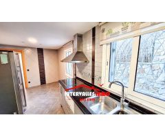 Chalet en Venta en Palau-Solitá i Plegamans, Barcelona