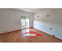 Chalet en Venta en Palau-Solitá i Plegamans, Barcelona