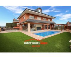Chalet en Venta en Palau-Solitá i Plegamans, Barcelona