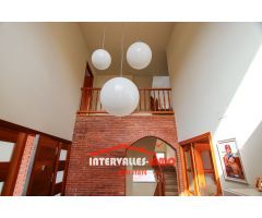 Chalet en Venta en Palau-Solitá i Plegamans, Barcelona