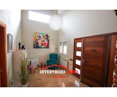Chalet en Venta en Palau-Solitá i Plegamans, Barcelona