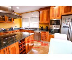 Chalet en Venta en Palau-Solitá i Plegamans, Barcelona