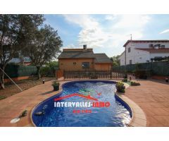 Chalet en Venta en Palau-Solitá i Plegamans, Barcelona