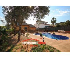Chalet en Venta en Palau-Solitá i Plegamans, Barcelona