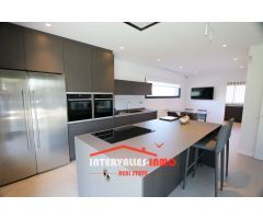 Chalet en Venta en Palau-Solitá i Plegamans, Barcelona
