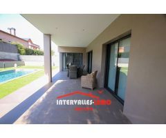 Chalet en Venta en Palau-Solitá i Plegamans, Barcelona