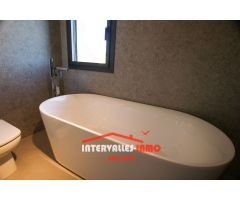Chalet en Venta en Palau-Solitá i Plegamans, Barcelona