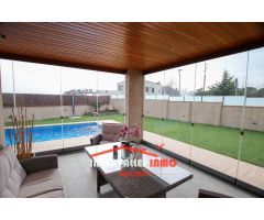 Chalet en Venta en Palau-Solitá i Plegamans, Barcelona