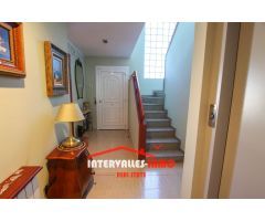 Chalet en Venta en Palau-Solitá i Plegamans, Barcelona