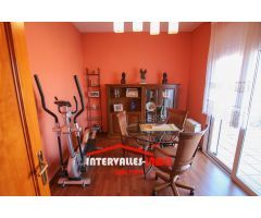 Chalet en Venta en Palau-Solitá i Plegamans, Barcelona