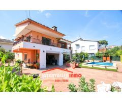 Chalet en Venta en Palau-Solitá i Plegamans, Barcelona