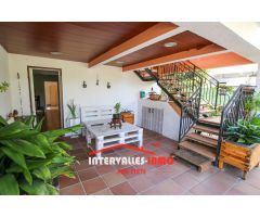 Chalet en Venta en Palau-Solitá i Plegamans, Barcelona