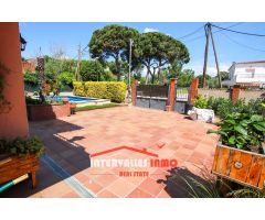 Chalet en Venta en Palau-Solitá i Plegamans, Barcelona