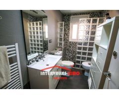 Chalet en Venta en Palau-Solitá i Plegamans, Barcelona