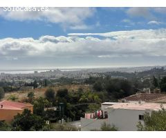 se vende suelo urbano en la carretera de Mijas Pueblo con vistas al mar