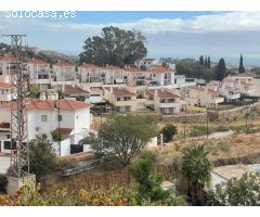 se vende suelo urbano en la carretera de Mijas Pueblo con vistas al mar