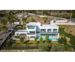 villa de lujo nueva construccion en Benalmadena