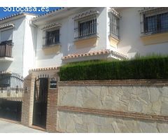 se vende casa en pleno centro de fuengirola