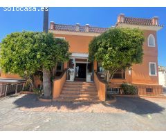 se vende hotel 2 estrellas a tan solo 200 metros aprox de la playa