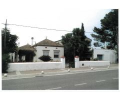 Casa con finca de 2.350 m2 en Santa Bárbara ( Tarragona)