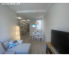 EXCELENTE PISO TODO REFORMADO AL LADO DE SAGRADA FAMILIA