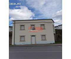 SE VENDE CASA CON TERRENO CERCA DEL SAGRADO CORAZÓN