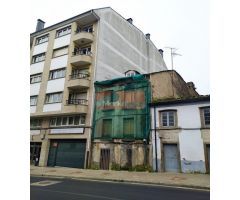 SE VENDE EDIFICIO PARA REFORMAR EN RÚA SANTIAGO