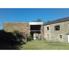 SE VENDE CASA DE PIEDRA SEMI-REFORMADA  CON FINCA CERRADA CERCA DE BÓVEDA