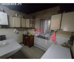 SE VENDE CASA DE PIEDRA PARA REHABILITAR CON FINCA CERRADA EN CÉLTIGOS- SARRIA