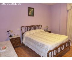 Casa de campo con cuadras y picadero