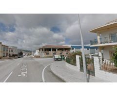 Nave con Vivienda en Venta