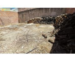 CASA CON NAVE EN CONSTRUCCIÓN