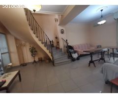 Casa en venta con cochera