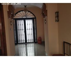 Casa en venta con cochera