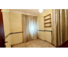 CASA EN VENTA CON COCHERA