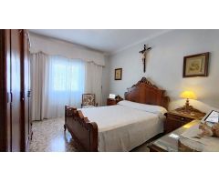 Venta de piso con cochera