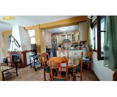 Casa de campo con oliviar en venta