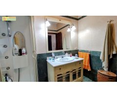 Casa de campo con oliviar en venta
