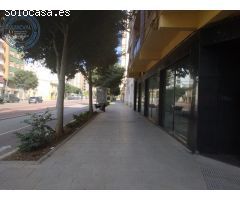 1140  M2 DE LOCAL COMERCIAL CON PATIO, ESQUINERO CERCA CORTE INGLES, ESTACION Y UJI